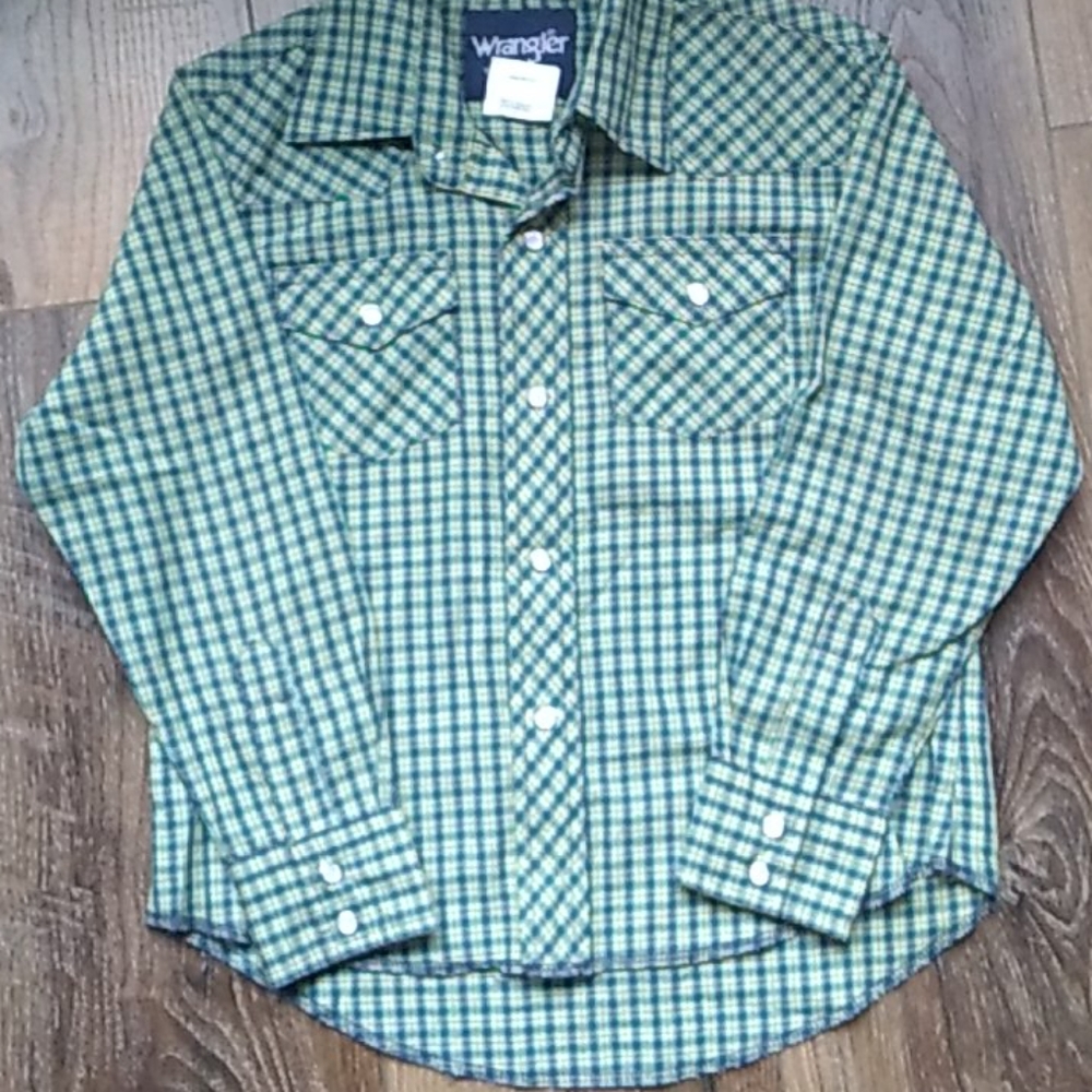 Wrangler shirt